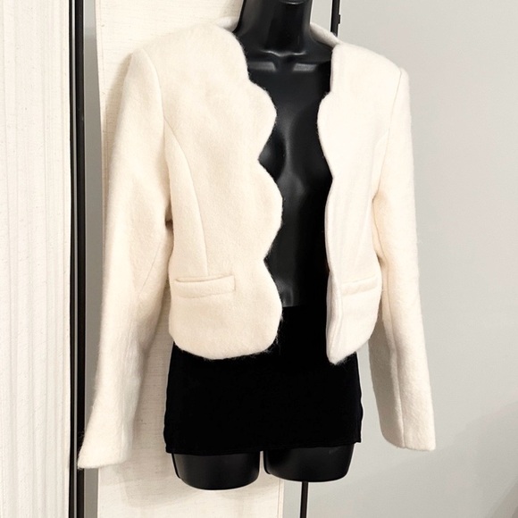 English Factory Ivory Scallop Edge Textured Blazer Jacket Top M - Picture 12 of 14